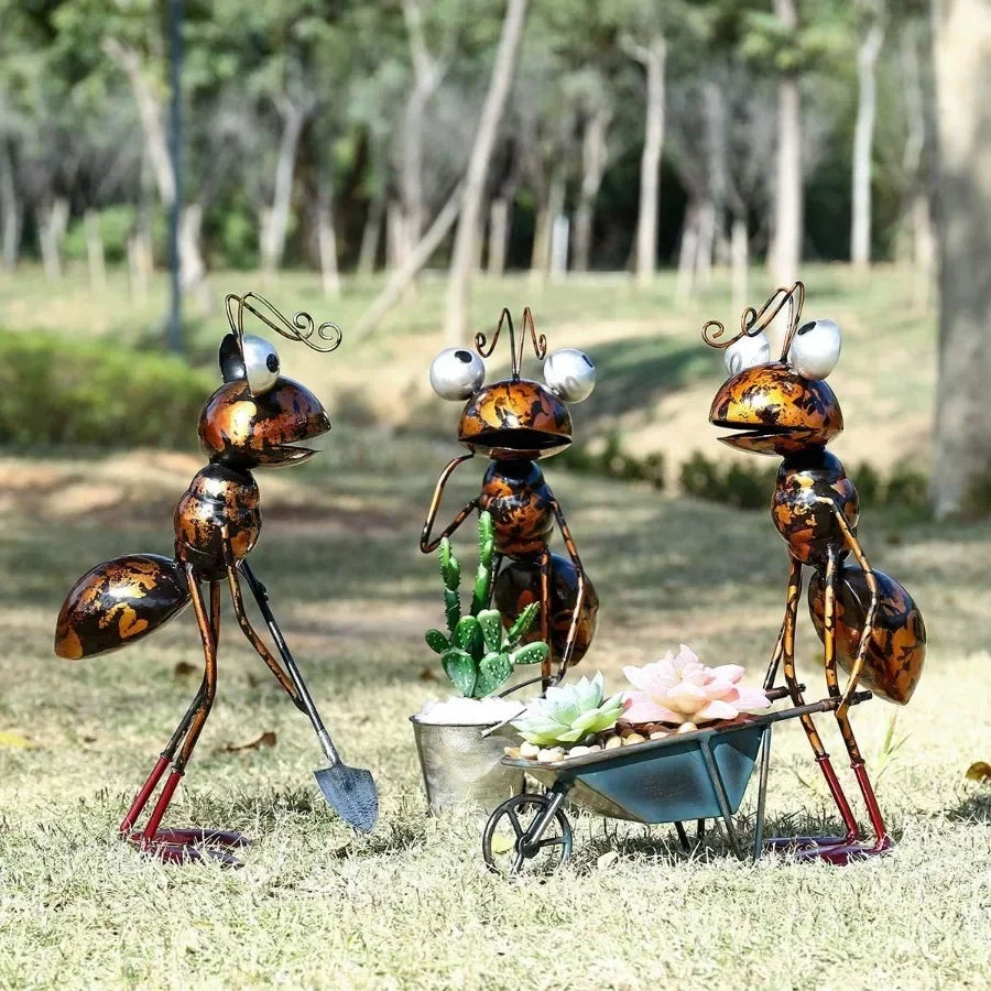 Metal Ant Garden Decor Sculpture Home Patio Lawn Yard Indoor Outdoor Statue Ornament with Removable Bucket