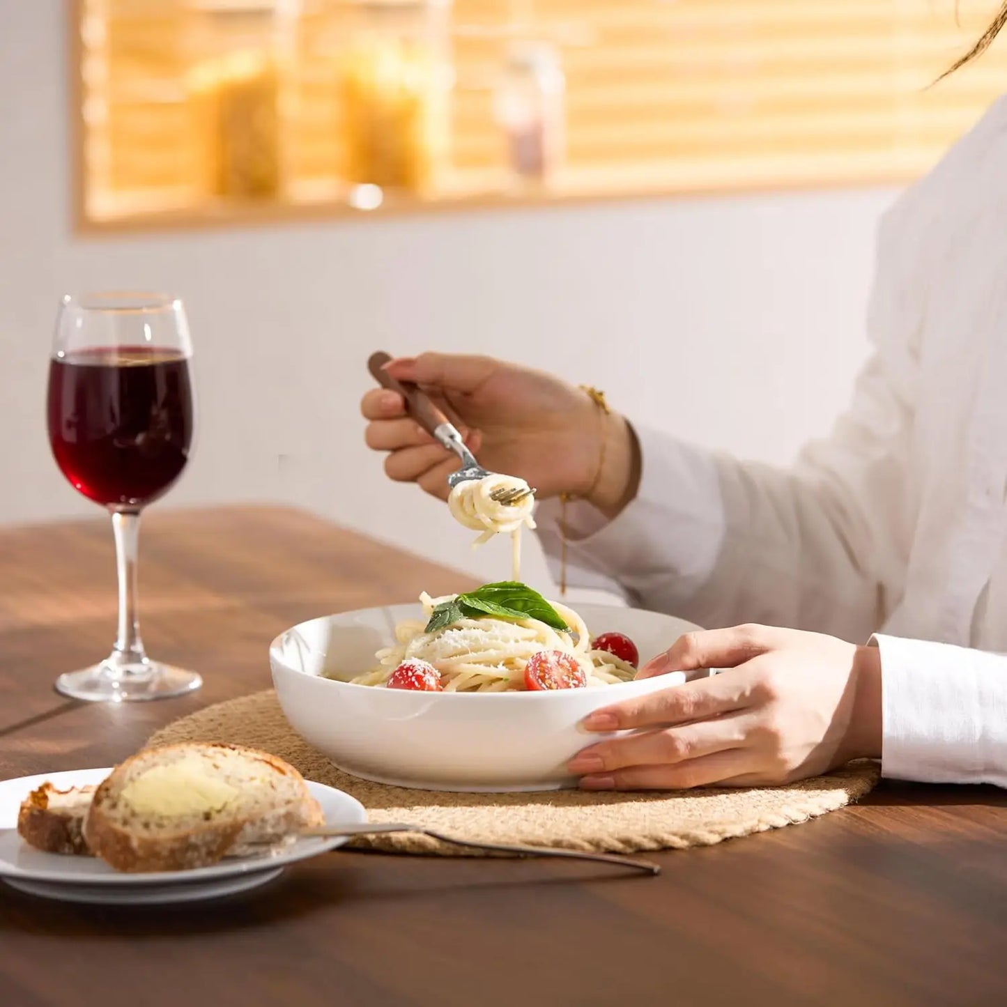 Large Ceramic Pasta Salad Soup Bowls, Set of 4, 40 Oz, Microwave Dishwasher Safe White Serving Bowls