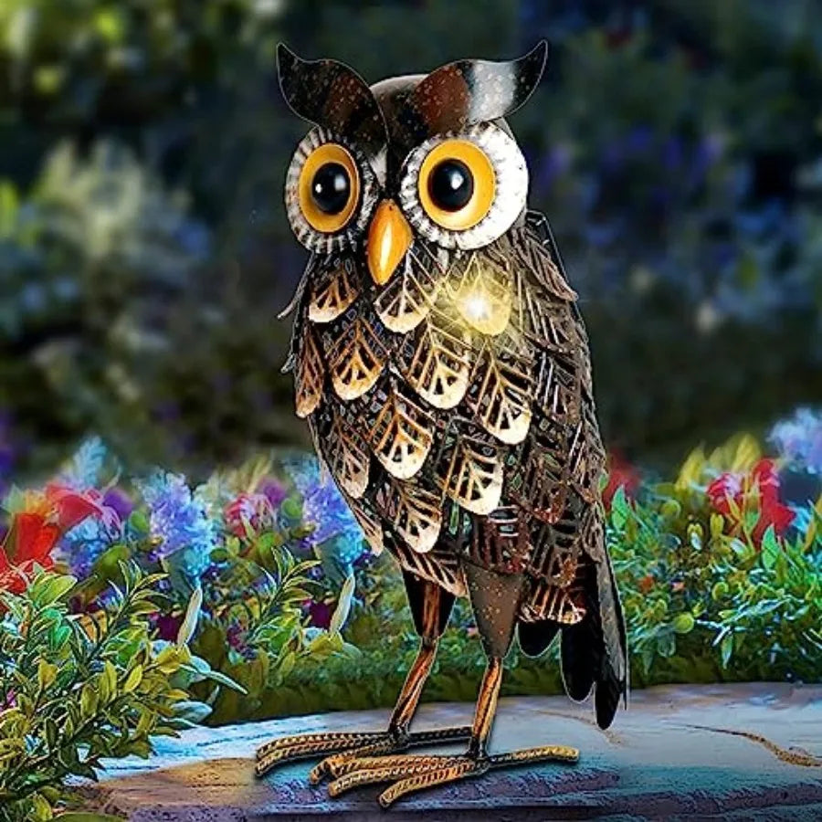 Garden Statue Metal Owl Yard Art Outdoor Decor with Solar LED Lights for Patio Lawn Decoration Great Gifts