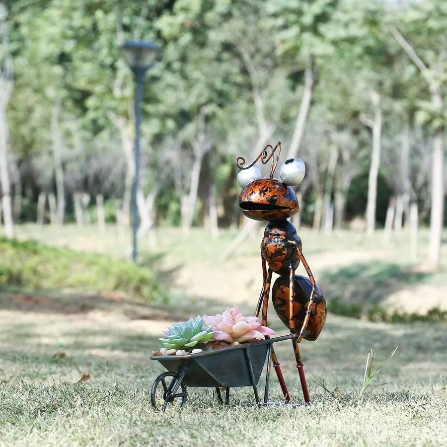 Metal Ant Garden Decor Sculpture Home Patio Lawn Yard Indoor Outdoor Statue Ornament with Removable Bucket